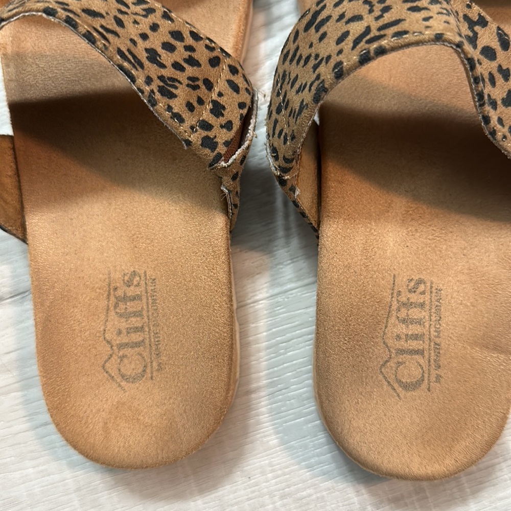 Cliffs sandals - Picture 3 of 3